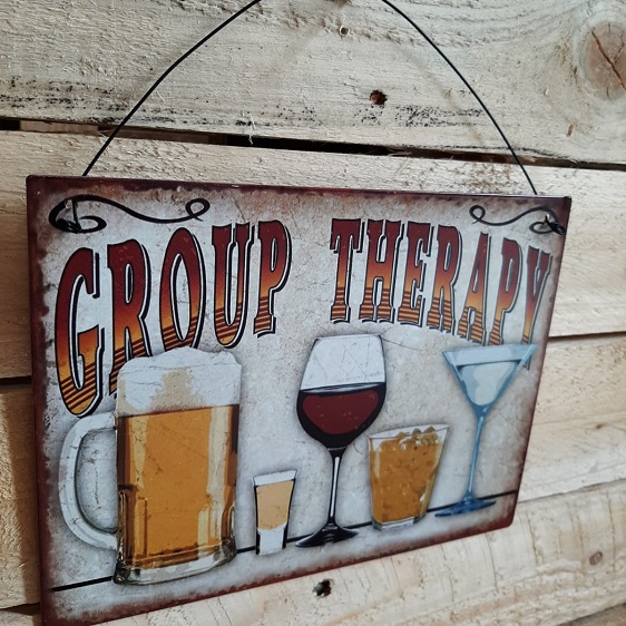 Wandversiering Group Therapy metaal 